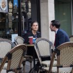 11 wichtige Körpersignale, die dir Hinweise auf die Gefühle deines Ex geben können.